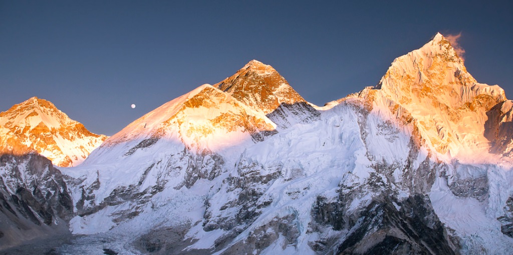 Everest-Nepal-Side - Excellent Himalaya Trek & Expedition